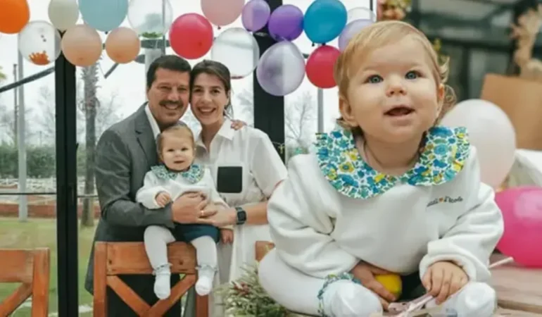 İlker Aksum’un kızı Lila yine ilgi odağı! Dondurma keyfi sosyal medyayı gülümsetti