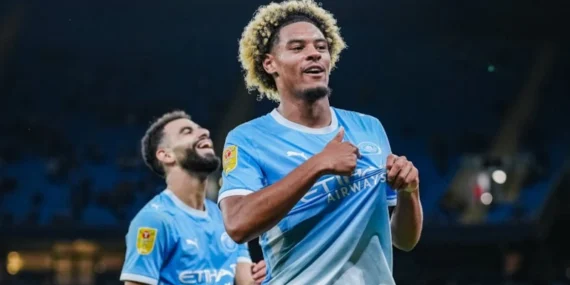 Manchester City, Norwich City’yi 5 golle geçti! 17 yaşındaki yıldız geceye damga vurdu