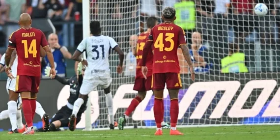 Roma-Inter maçında müthiş geri dönüş! Haftanın maçı 4 golle bitti