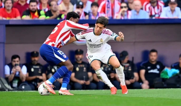 Madrid derbisinde kazanan Atletico! Real Madrid 10 kişi kaldı