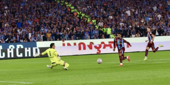 Thomas Reis’li Trabzonspor, Galatasay’ı yıktı: 4-0 Muhammed Salah ayakta alkışlandı