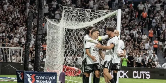 Beşiktaş, Erzurumspor karşısında 3 puanı 3 golle aldı! Lider oldu!
