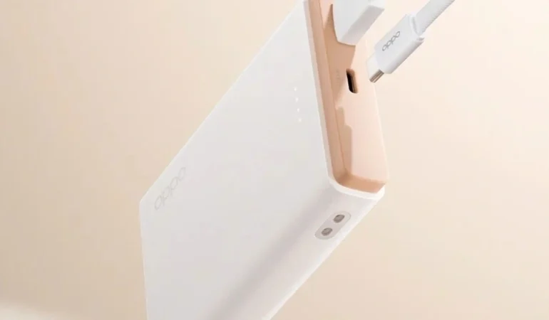 OPPO’dan telefonlarla konuşan powerbank! Şarj durumunu ekranda gösteriyor