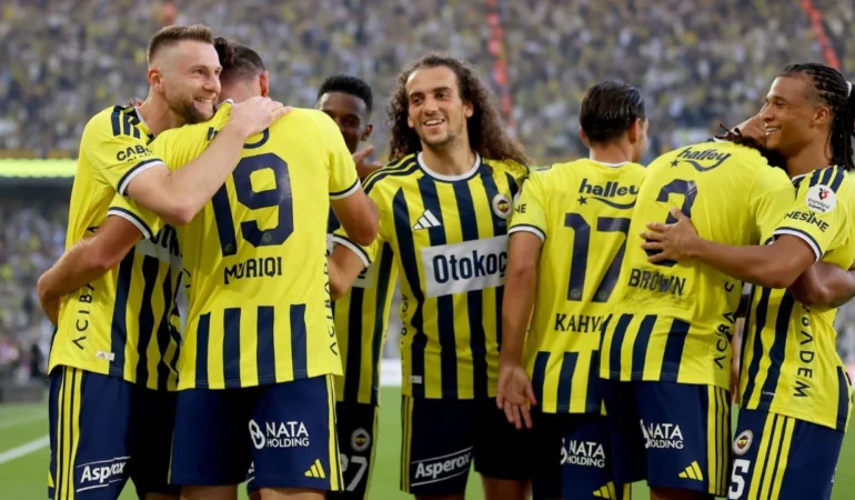 Fenerbahçe’den tarihi gece! Eyüpspor’a 8 gollü tarife