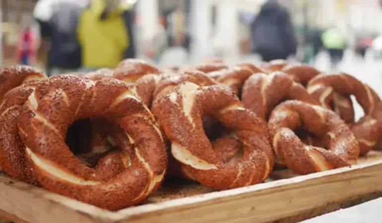 İstanbul’da simit zamlandı, 30 TL oldu: Ticaret Bakanlığı inceleme başlattı