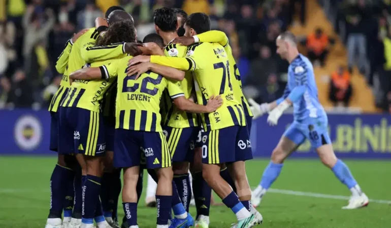 Fenerbahçe Alanyaspor’u golcüleri ile yıktı: Lukaku ilk golünü attı