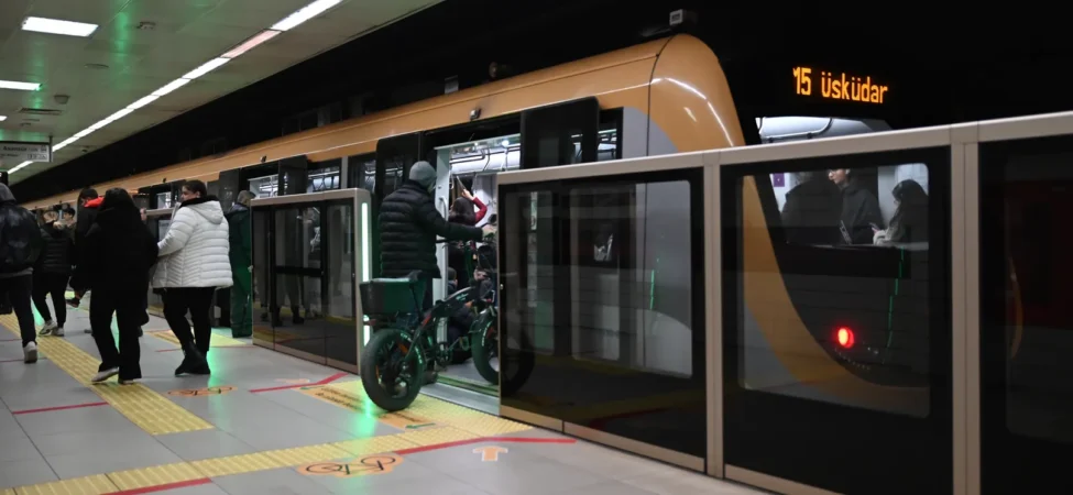 Metro_istanbul_12_