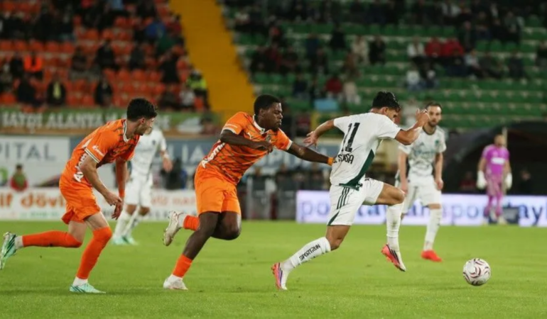 Kocaelispor Deplasmanda Güldü: Alanyaspor’u 2 Golle Geçti: 1-2
